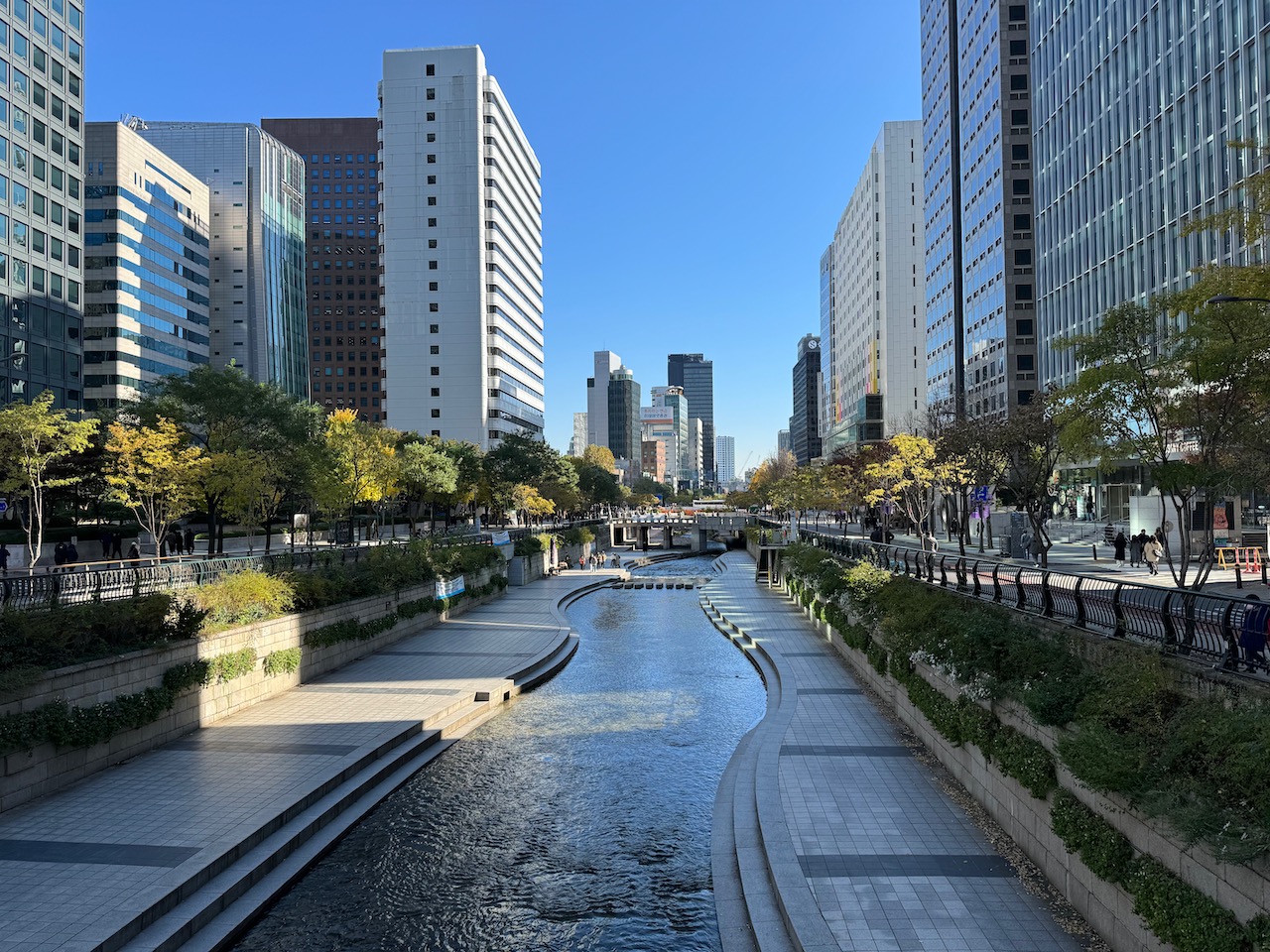 Cheonggyecheon, a park where a highway used to be